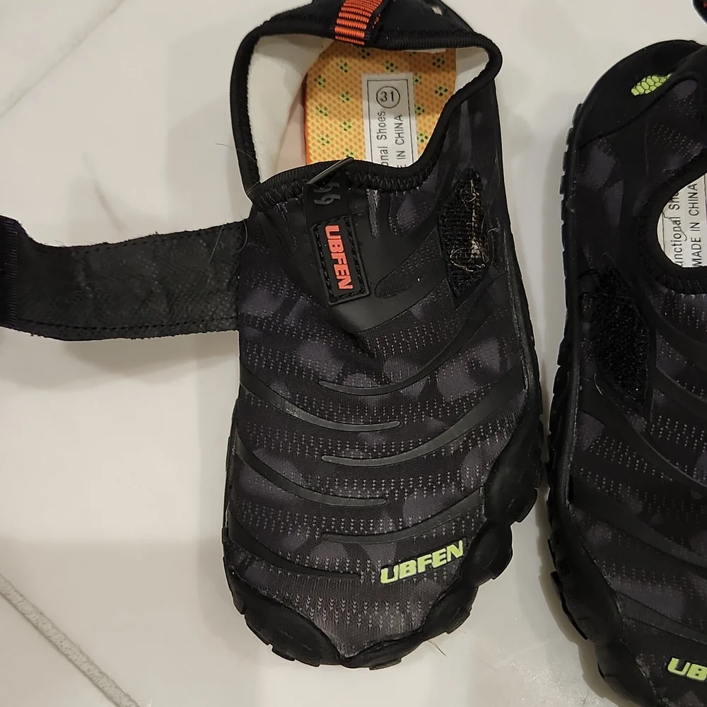 KUBUA water shoes for kids, size 31 EU/13 US